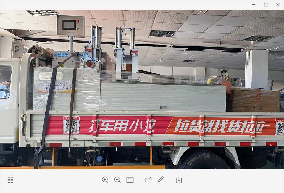 合作3年的老客戶(hù)，再次回購一臺全自動(dòng)切鋁機設備發(fā)貨了